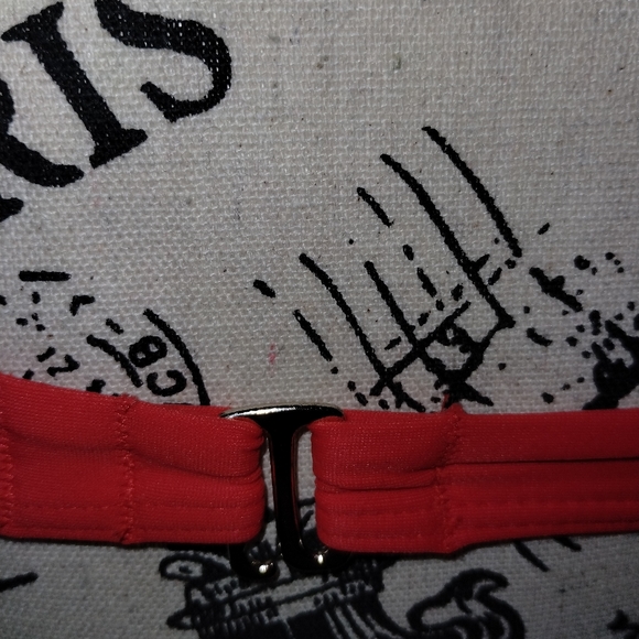 Bikini - Picture 6 of 8